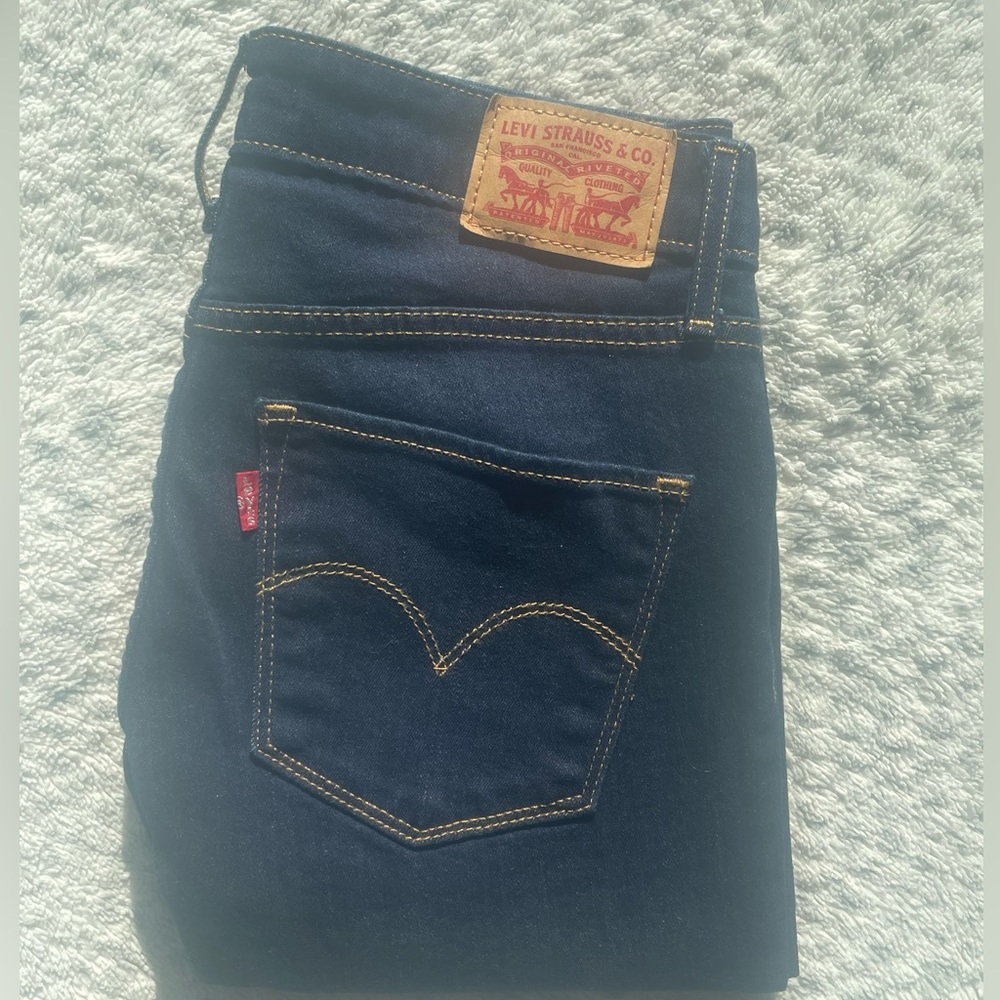 LEVI’S 721 WOMEN’S☀️